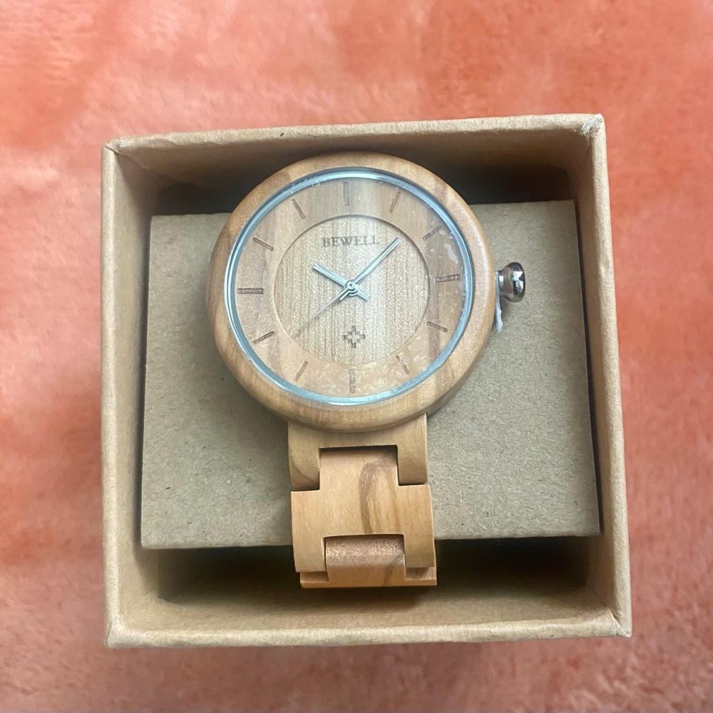 BRAND NEW IN THE BOX BEWELL TANISH/CAMEL Colored WEARWELL ECOWATCH